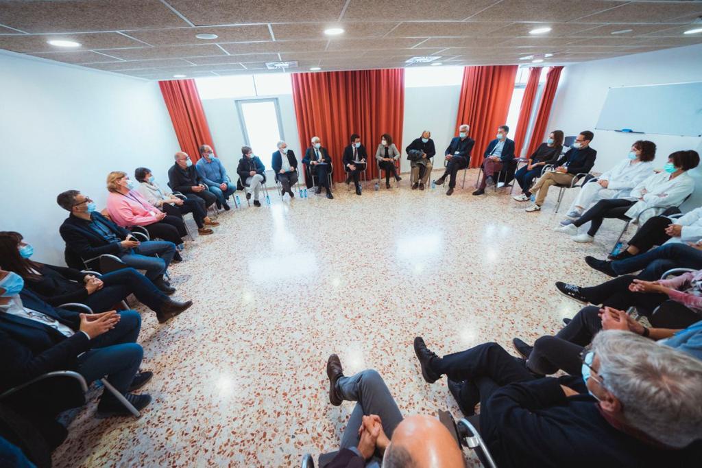 Un moment de la reunió de l'Equip Impulsor del Pla funcional de nou Campus de Salut.